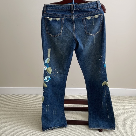 Vintage Guess Jeans Flower Stitchings - Picture 4 of 9